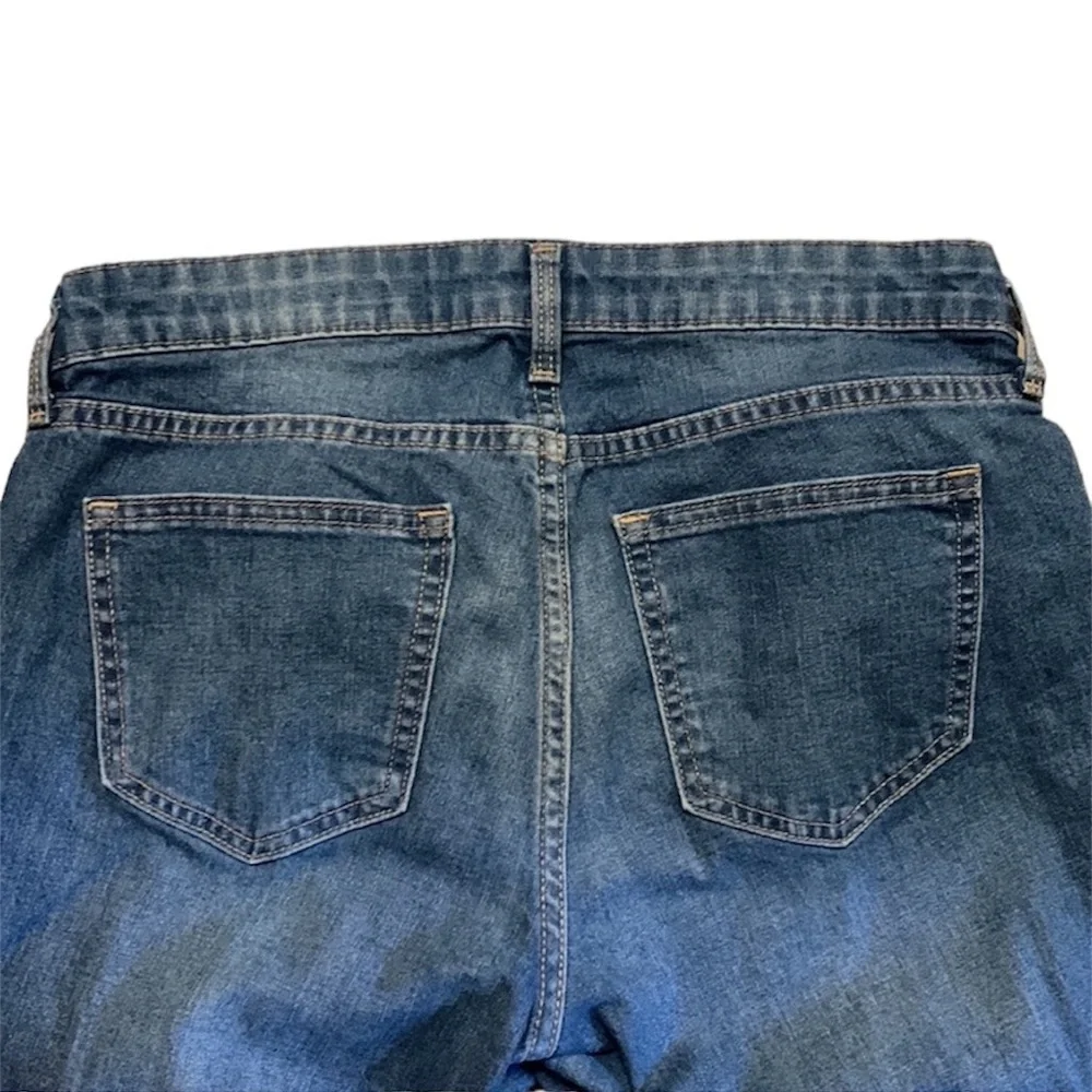 Gap Girlfriend Cut Distressed Denim 5pocket Jeans. -Host Pick-